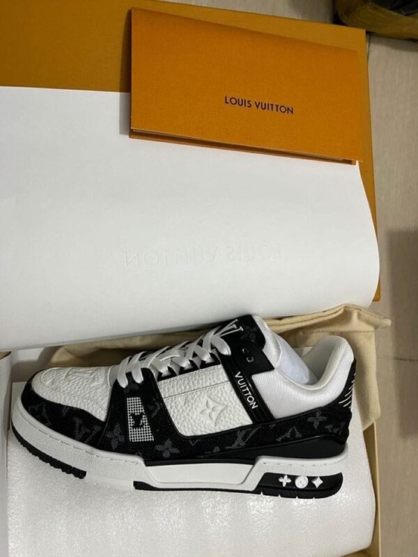 First Copy Shoes Louis Vuitton LV New Trainer Black White With Accessories