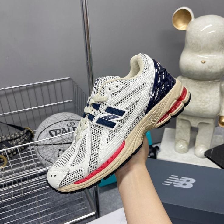 First Copy Shoes New Balance 1906R Sea Salt Eclipse True Red 3 First Copy Shoes New Balance 1906R Sea Salt Eclipse True Red