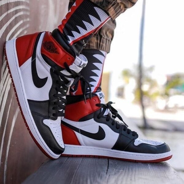 First Copy Shoes Nike Air Jordan Retro 1 Black Toe