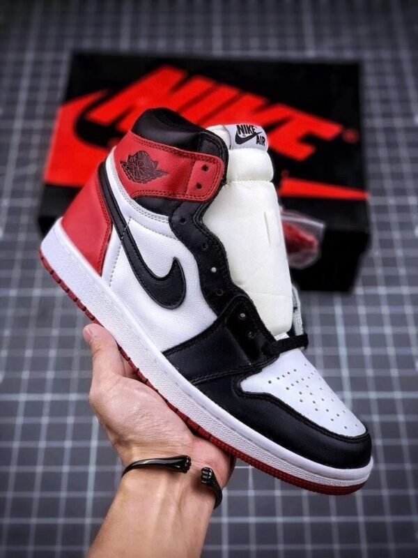 First Copy Shoes Nike Air Jordan Retro 1 Black Toe