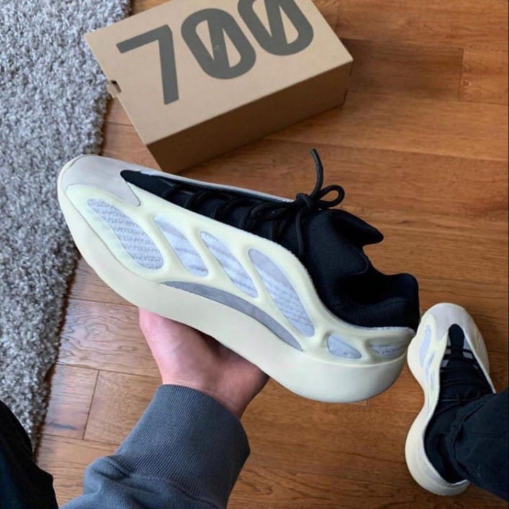 First Copy Shoes Adidas Yeezy 700 V3 Azael