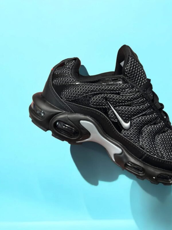 First Copy Shoes Nike AirMax Plus Metallic Black Silver