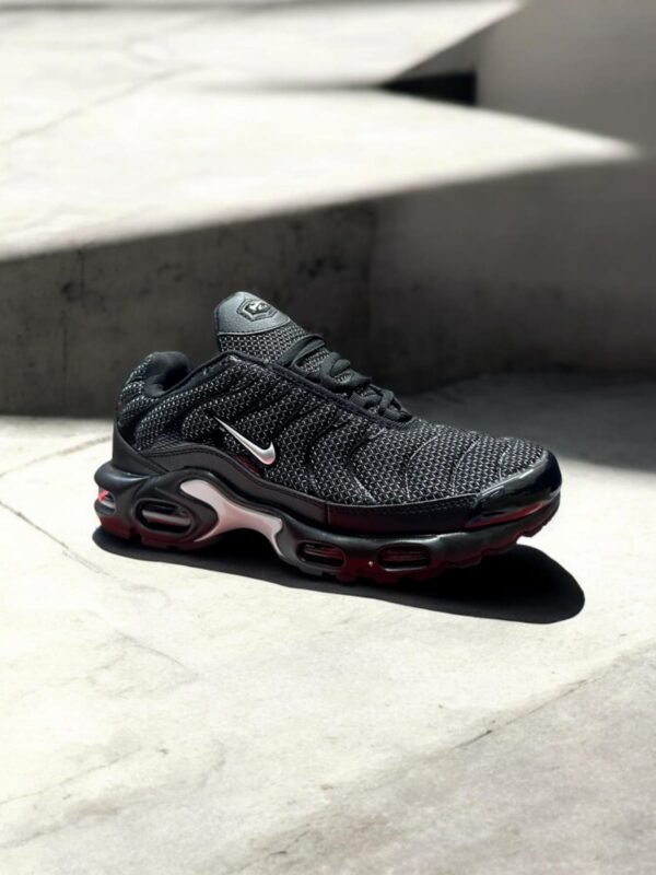 First Copy Shoes Nike AirMax Plus Metallic Black Silver