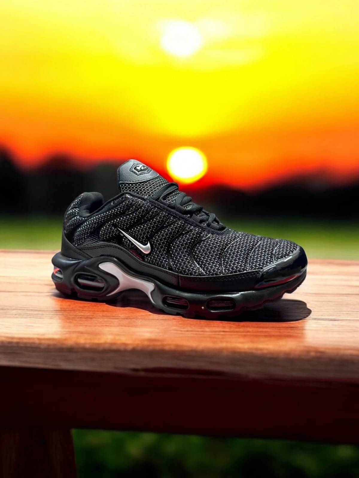 Nike AirMax Plus Metallic Black Silver First Copy Shoes