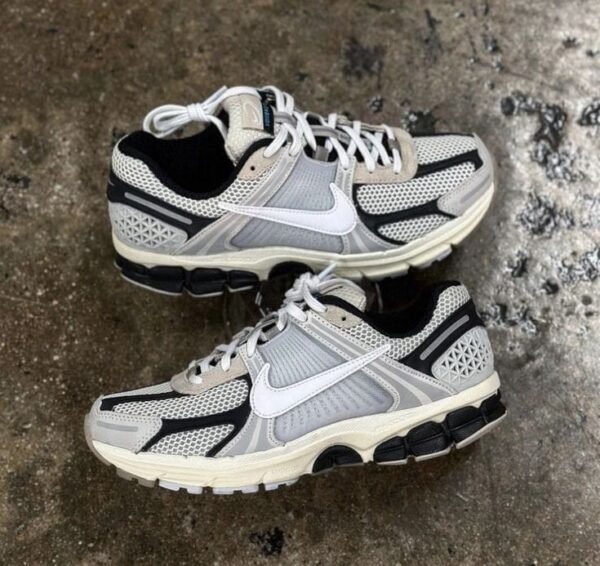 First Copy Shoes Nike Zoom Vomero 5 Beige White Black
