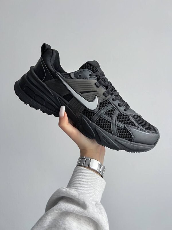 First Copy Shoes Nike V2k Run Black