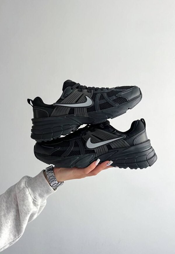 First Copy Shoes Nike V2k Run Black