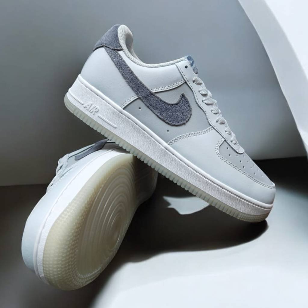 First Copy Shoes Nike AirForce 1 low LV8 Pure Platinum Light Carbon