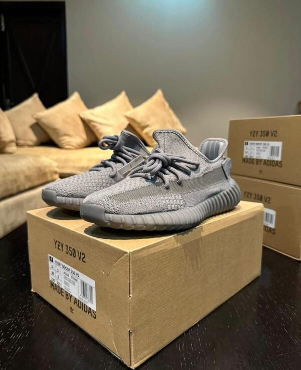 First Copy Shoes Adidass Yeezy 350 V2 Space Ash (Semi UA With Full Accessories)