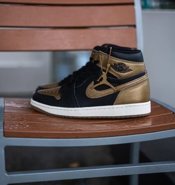 First Copy Shoes Air Jordan 1 Retro High OG Black and Gold