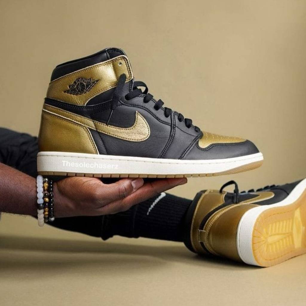 First Copy Shoes Air Jordan 1 Retro High OG Black and Gold