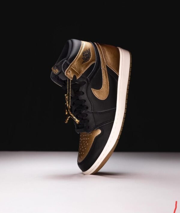 First Copy Shoes Air Jordan 1 Retro High OG Black and Gold