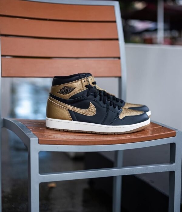 First Copy Shoes Air Jordan 1 Retro High OG Black and Gold