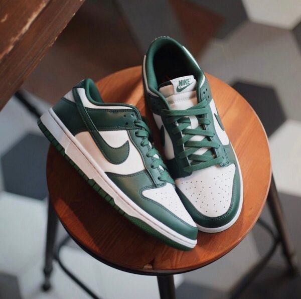 First Copy Sheos Nike SB Dunk Low Varsity Green