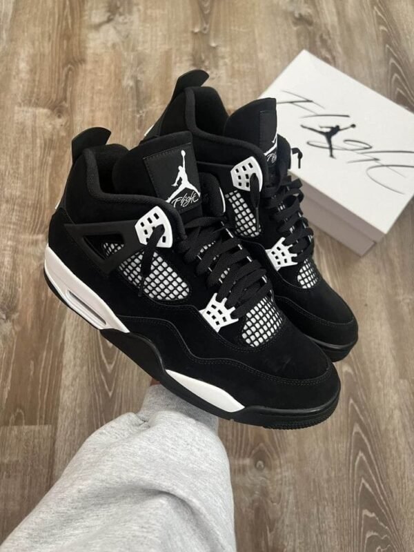 First Copy Shoes Nike Air Jordan Retro 4 Black White Semi UA