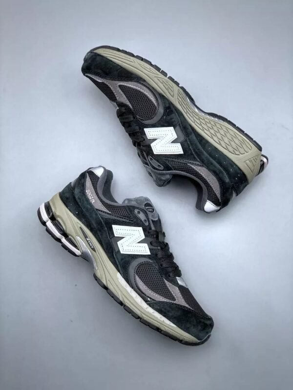 New Balance 2002R Protection Pack Black Grey-5