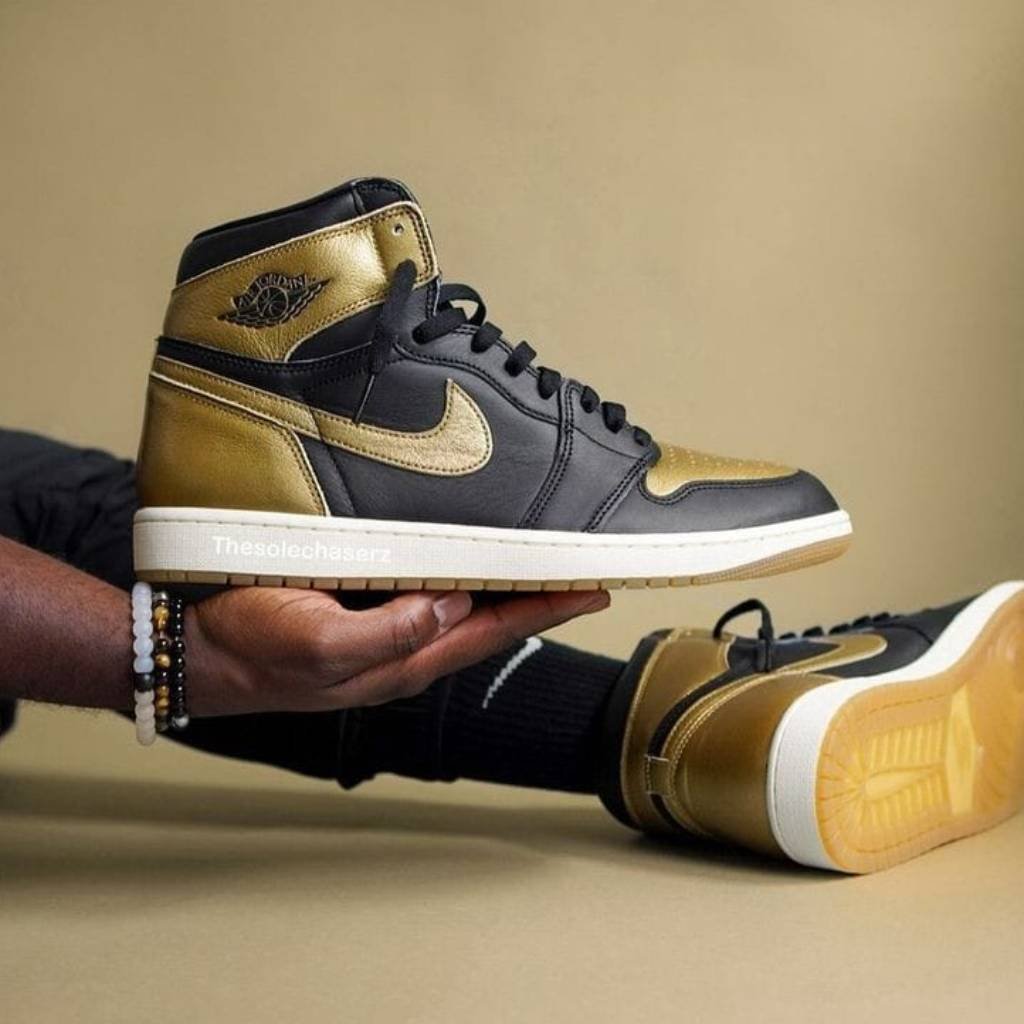 First Copy Shoes Air Jordan 1 Retro High OG Black And Gold