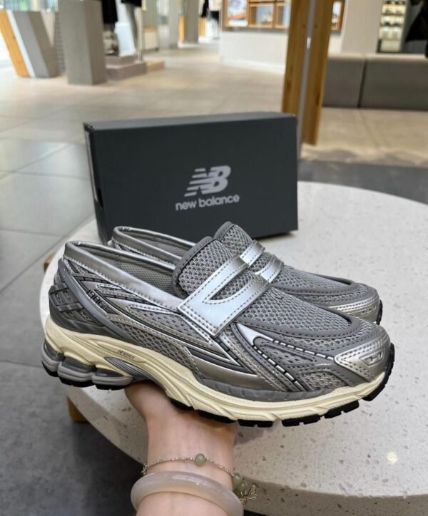 First Copy Shoes New Balance 1906L Metallic Silver-1