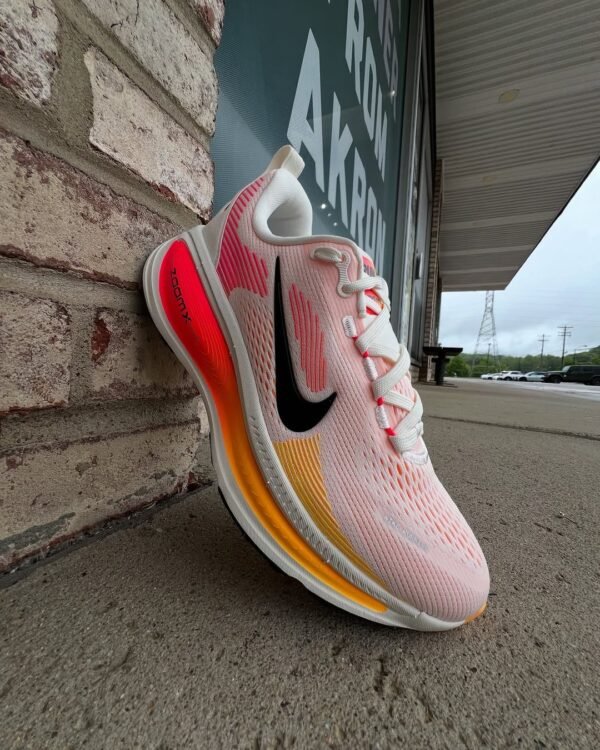 First Copy Shoes Nike Zoom Vomero 18 Sail Bright Crimson-3