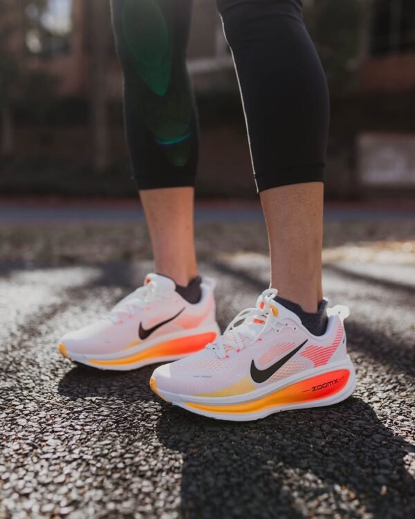 First Copy Shoes Nike Zoom Vomero 18 Sail Bright Crimson-4