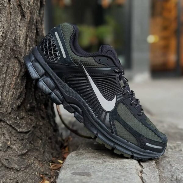 First Copy Shoes Nike Zoom Vomero 5 Sequoia