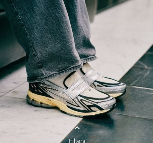 First Copy Shoes New Balance 1906L Silver Metallic Cream-1