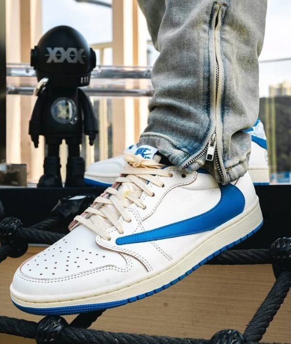 Nike Air Jordan Retro 1 X Travis Scott Fragment Heat Of White-5