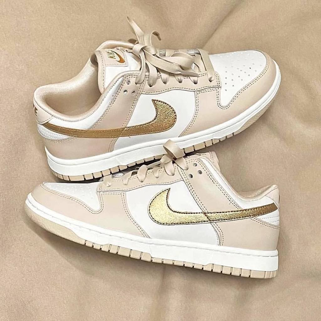 First Copy Shoes Nike Dunk Low Phantom Metallic Gold
