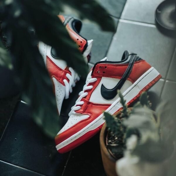First Copy Shoes Nike SB J Pack Chicago Dunk Low Pro-3
