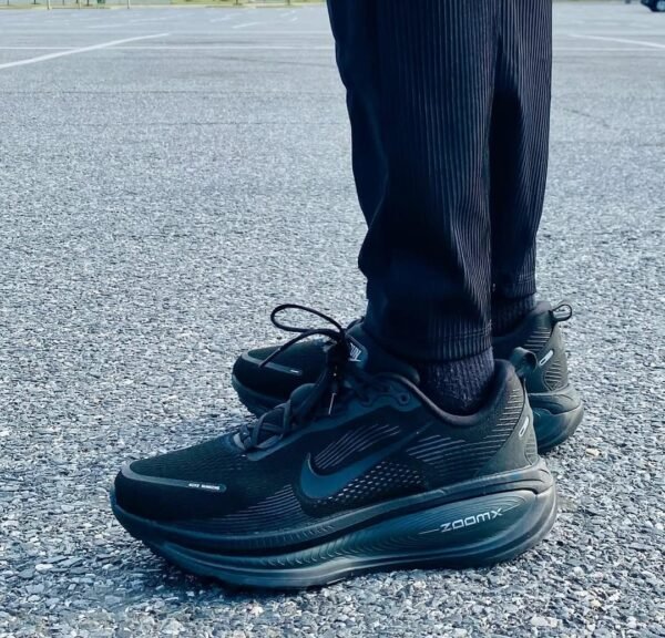 First Copy Shoes Nike Vomero 18 Triple Black-5
