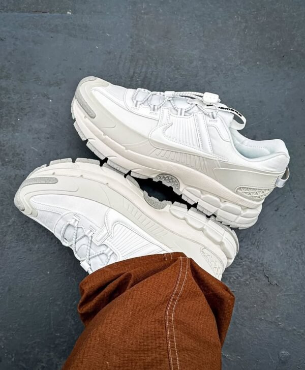 First Copy Shoes Nike Zoom Vomero 5 Roam Light Bone-7