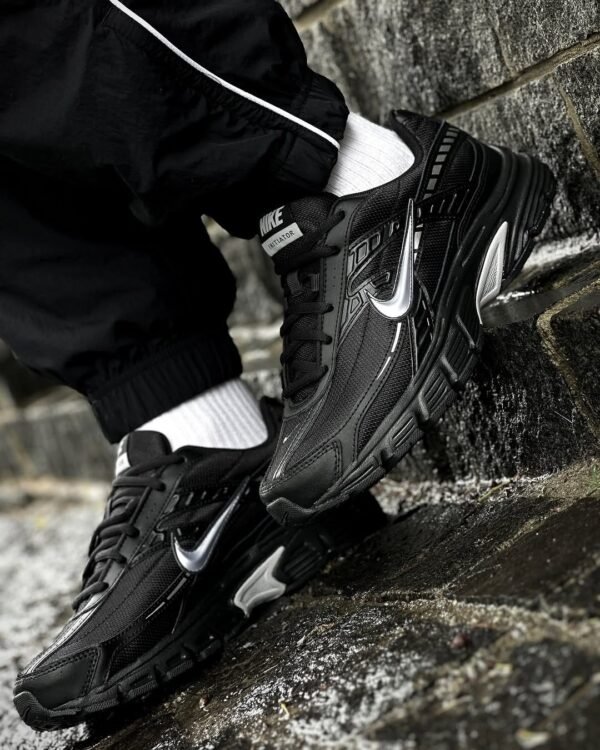 Nike Initiator Black Grey Silver