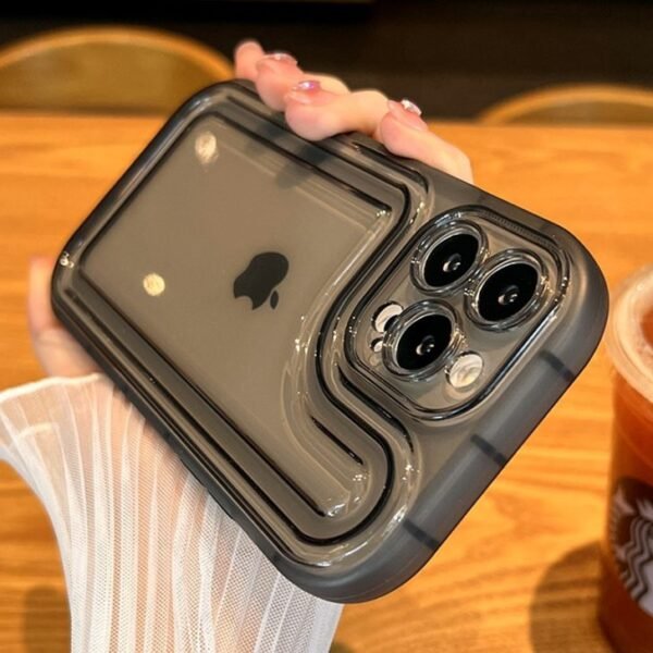 iPhone 15 Clear Armour Anti-Yellow MagSafe Case-2