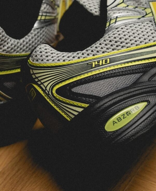 First Copy Shoes New Balance 740 Sea Salt Phantom Firefly-2