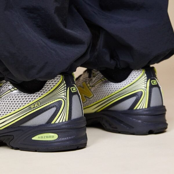 First Copy Shoes New Balance 740 Sea Salt Phantom Firefly-7
