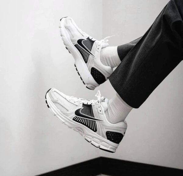 First Copy Shoes Nike Zoom Vomero 5 Panda-2