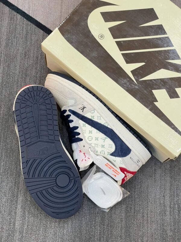 First Copy Shoes Travis Scott x Fragment Design x Air Jordan 1 Low OG SP Louis Vuitton-5