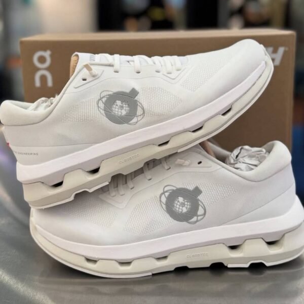 First Copy Shoes On Running x Kith Cloudzone White Ice