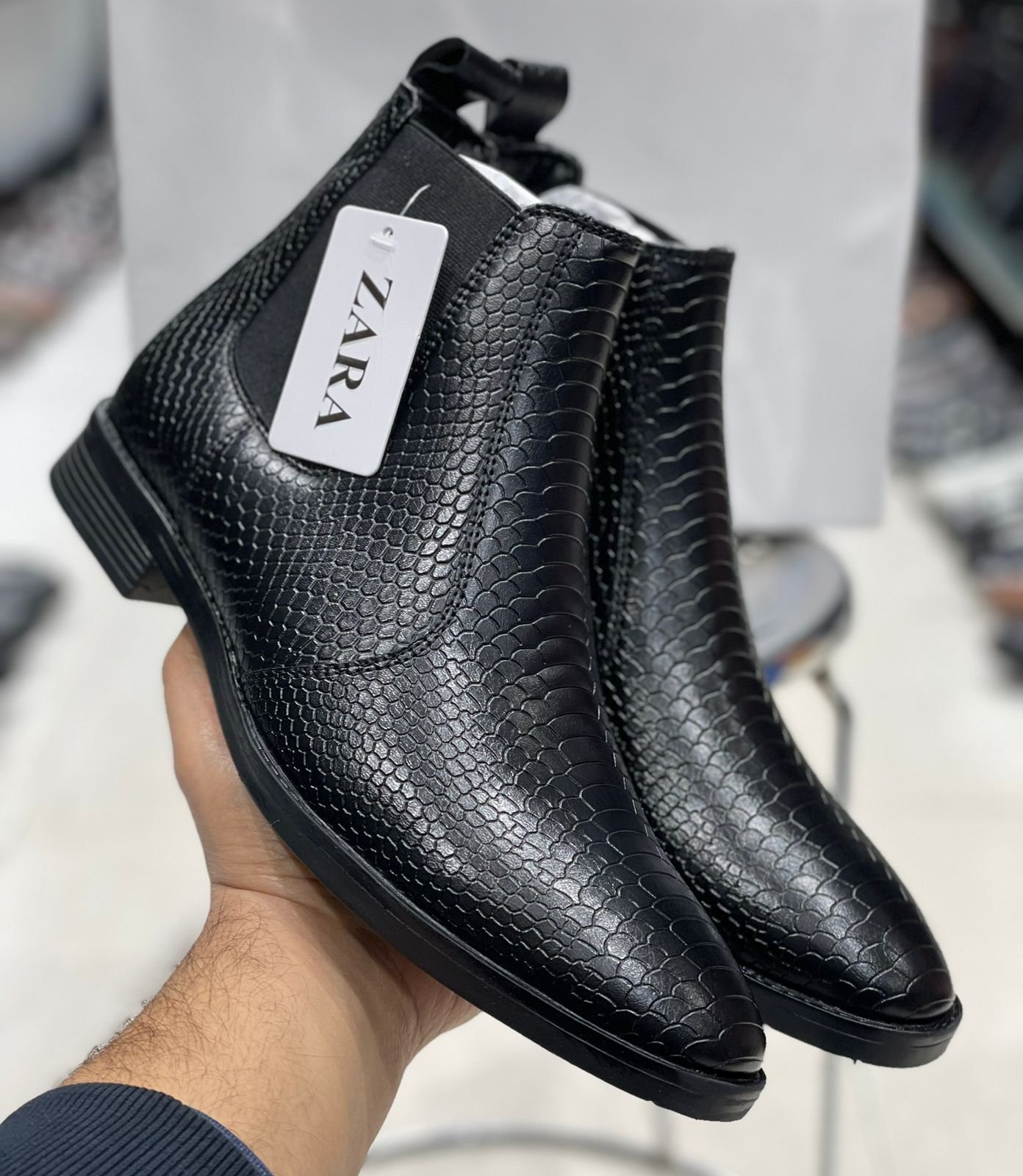 ZARA Black Chelsea Boots Croco Leather 4 First Copy Shoes ZARA Black Chelsea Boots-8