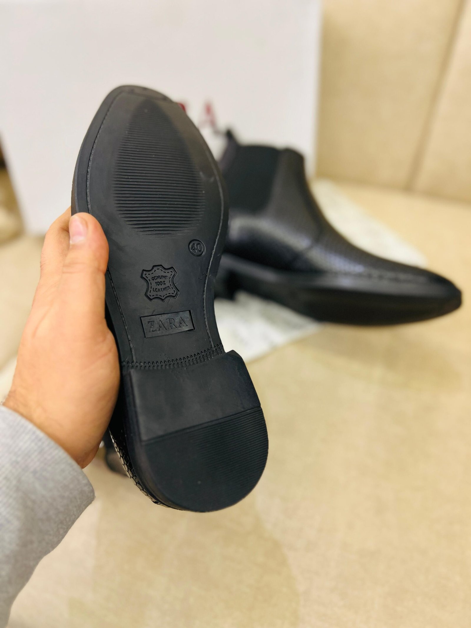 ZARA Black Chelsea Boots Croco Leather 2 First Copy Shoes ZARA Black Chelsea Boots-Video1